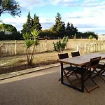 Mas Petite Panisse Equestre Apartman *