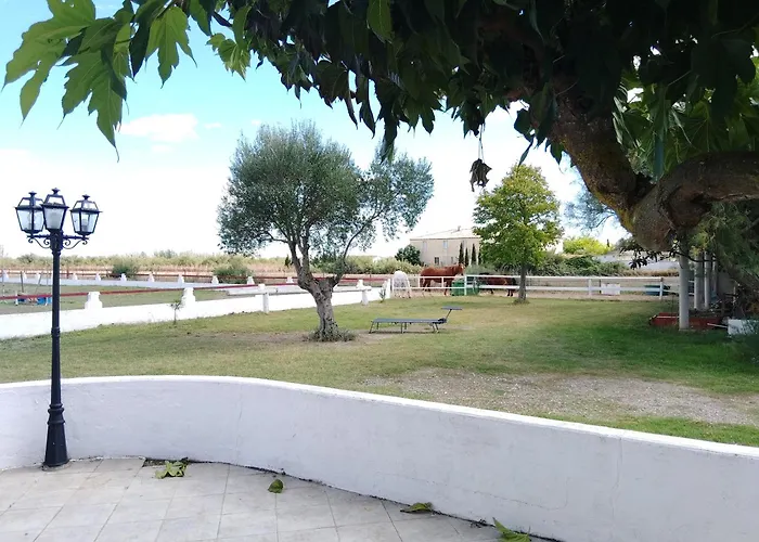 Apartment Mas Petite Panisse Equestre